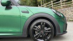 2023 (73) MINI HATCHBACK 1.5 Cooper Sport Premium 5dr Auto 5806032