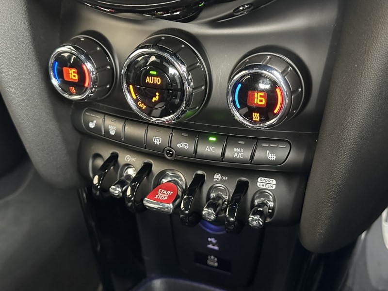 2023 (73) MINI HATCHBACK 1.5 Cooper Sport Premium 5dr Auto 5805986