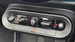 2025 (74) MINI COOPER 1.5 C Sport 5dr Auto 5823043