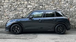 2025 (74) MINI COOPER 1.5 C Sport 5dr Auto 5823080