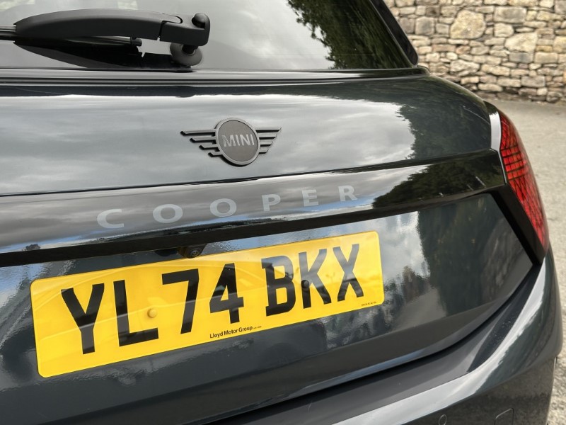 2025 (74) MINI COOPER 1.5 C Sport 5dr Auto 5823035