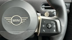 2025 (74) MINI COOPER 1.5 C Sport 5dr Auto 5823049