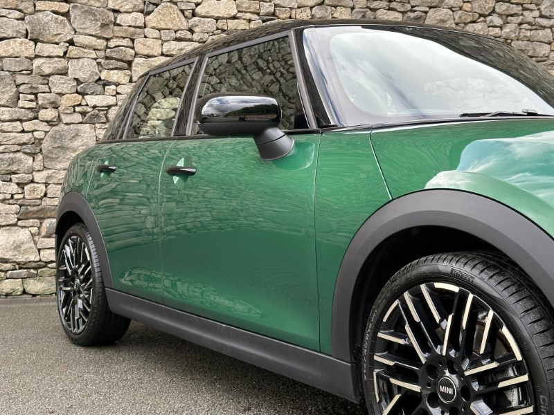 2026 (75) MINI COOPER 1.5 C Exclusive 5dr Auto 5821791