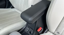 2026 (75) MINI COOPER 1.5 C Exclusive 5dr Auto 5821760