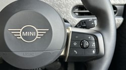 2026 (75) MINI COOPER 1.5 C Exclusive 5dr Auto 5821747