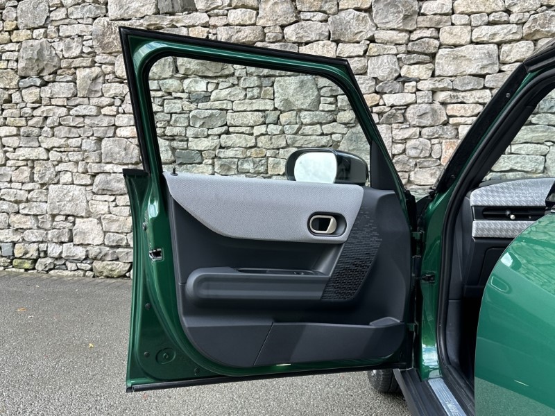 2026 (75) MINI COOPER 1.5 C Exclusive 5dr Auto 5821770