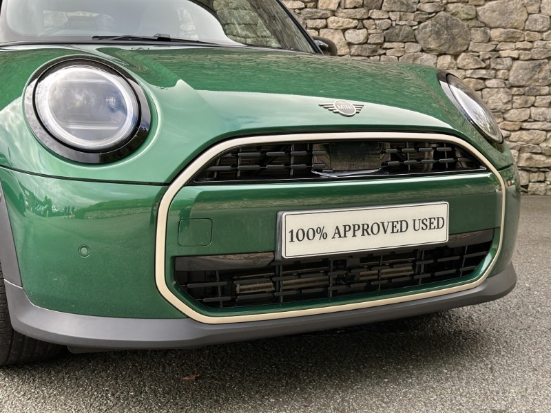 2026 (75) MINI COOPER 1.5 C Exclusive 5dr Auto 5821785