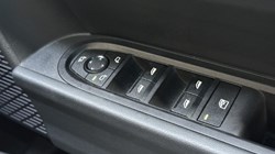 2026 (75) MINI COOPER 1.5 C Exclusive 5dr Auto 5821745