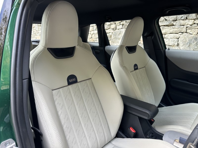 2026 (75) MINI COOPER 1.5 C Exclusive 5dr Auto 5821738