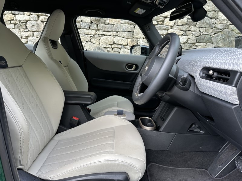 2026 (75) MINI COOPER 1.5 C Exclusive 5dr Auto 5821736