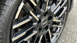 2026 (75) MINI COOPER 1.5 C Exclusive 5dr Auto 5821792