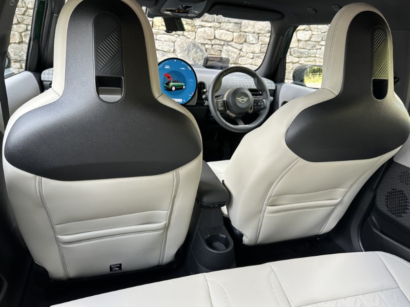 2026 (75) MINI COOPER 1.5 C Exclusive 5dr Auto 5821772