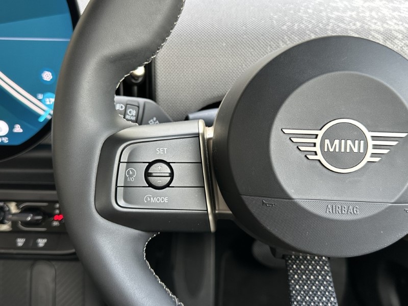 2026 (75) MINI COOPER 1.5 C Exclusive 5dr Auto 5821746