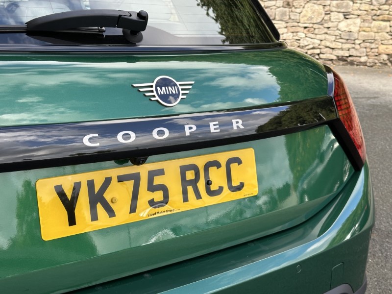 2026 (75) MINI COOPER 1.5 C Exclusive 5dr Auto 5821730