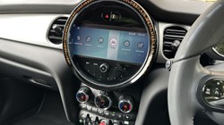 2022 (72) MINI HATCHBACK 1.5 Cooper Exclusive 5dr Auto 5848740