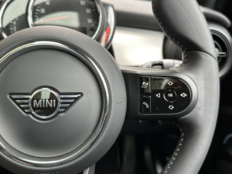 2022 (72) MINI HATCHBACK 1.5 Cooper Exclusive 5dr Auto 5848719