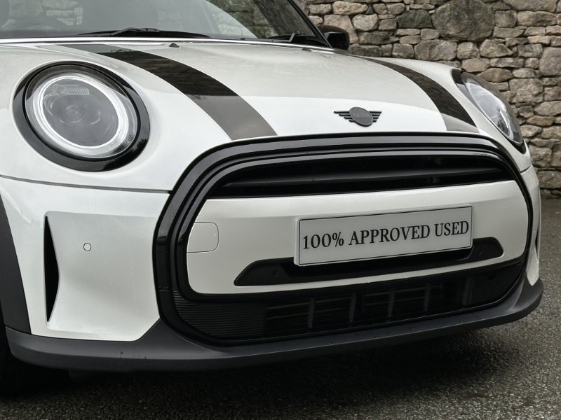 2022 (72) MINI HATCHBACK 1.5 Cooper Exclusive 5dr Auto 5848756