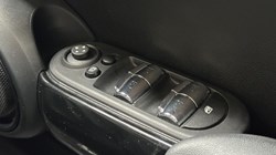 2022 (72) MINI HATCHBACK 1.5 Cooper Exclusive 5dr Auto 5848716