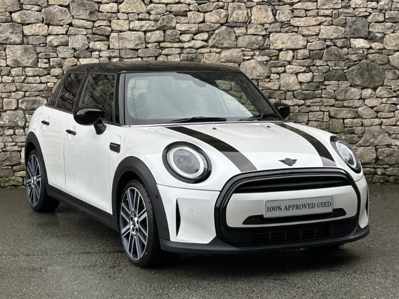 2022 (72) MINI HATCHBACK 1.5 Cooper Exclusive 5dr Auto