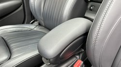 2022 (72) MINI HATCHBACK 1.5 Cooper Exclusive 5dr Auto 5848730