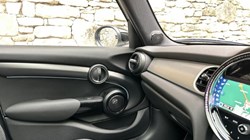 2022 (72) MINI HATCHBACK 1.5 Cooper Exclusive 5dr Auto 5848711