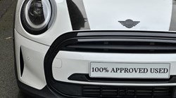 2022 (72) MINI HATCHBACK 1.5 Cooper Exclusive 5dr Auto 5848720