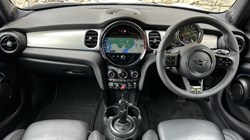 2022 (72) MINI HATCHBACK 1.5 Cooper Exclusive 5dr Auto 5848748