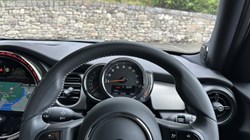 2022 (72) MINI HATCHBACK 1.5 Cooper Exclusive 5dr Auto 5848765