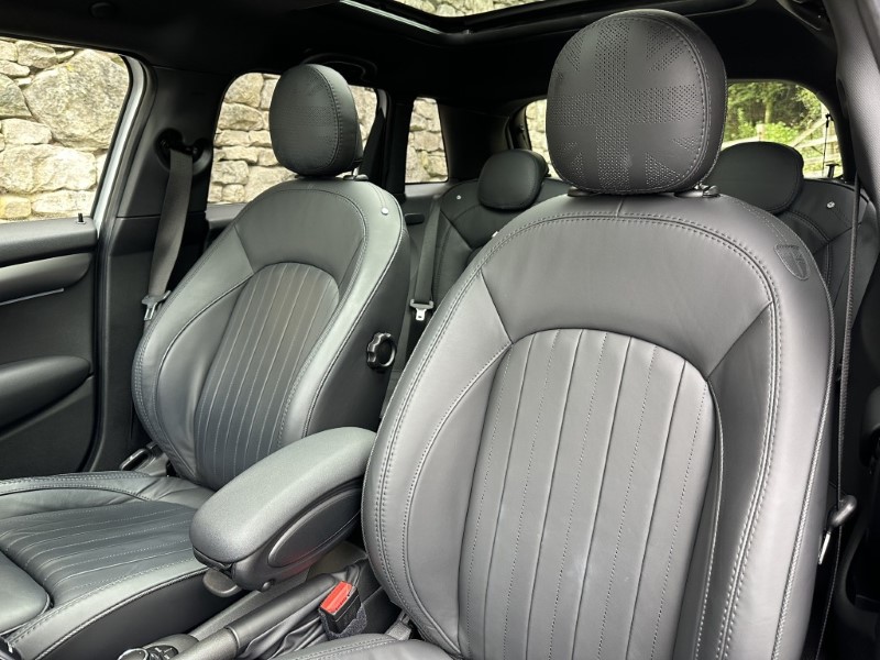 2022 (72) MINI HATCHBACK 1.5 Cooper Exclusive 5dr Auto 5848729