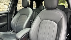 2022 (72) MINI HATCHBACK 1.5 Cooper Exclusive 5dr Auto 5848729