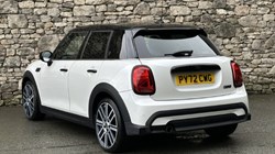 2022 (72) MINI HATCHBACK 1.5 Cooper Exclusive 5dr Auto 1