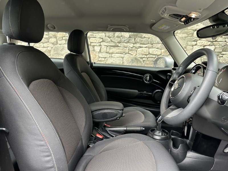 2023 (23) MINI HATCHBACK 1.5 Cooper Classic 3dr Auto 5842904