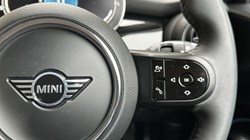 2023 (23) MINI HATCHBACK 1.5 Cooper Classic 3dr Auto 5842893