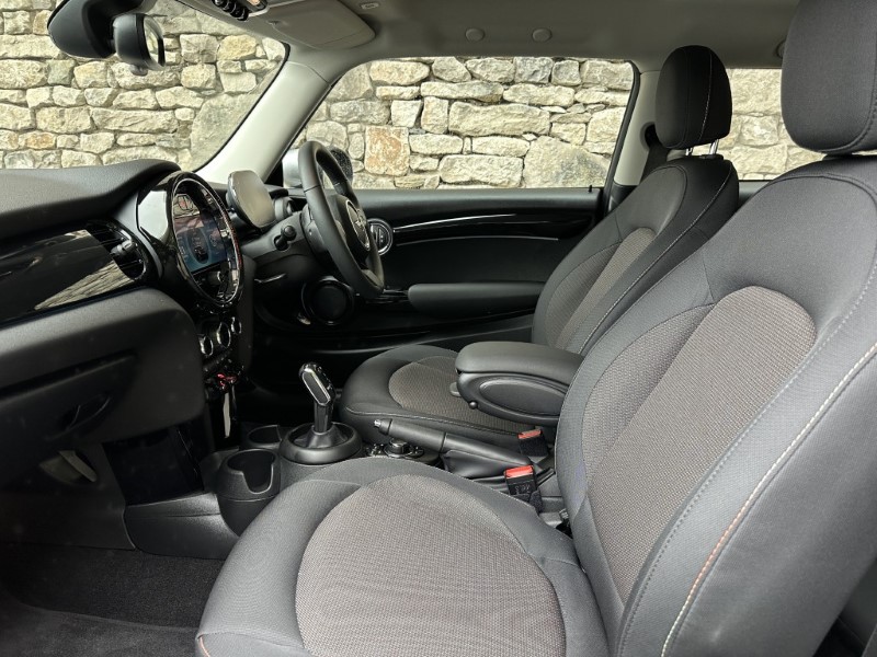 2023 (23) MINI HATCHBACK 1.5 Cooper Classic 3dr Auto 5842905