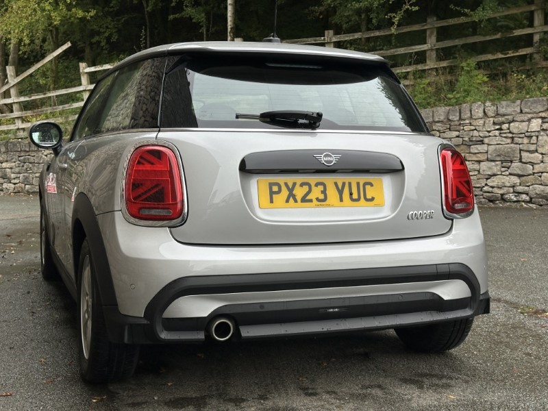 2023 (23) MINI HATCHBACK 1.5 Cooper Classic 3dr Auto 5844810