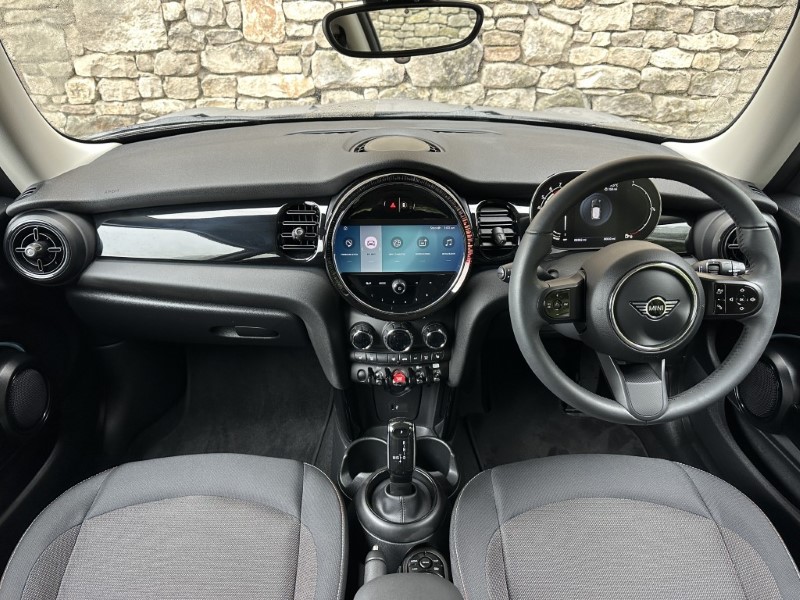 2023 (23) MINI HATCHBACK 1.5 Cooper Classic 3dr Auto 5842914