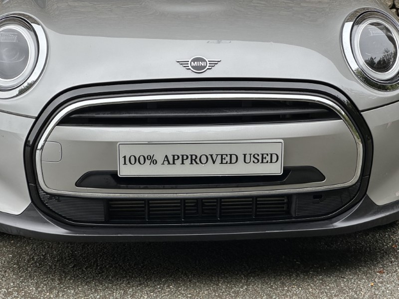 2023 (23) MINI HATCHBACK 1.5 Cooper Classic 3dr Auto 5844828