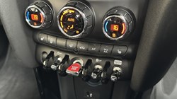 2023 (23) MINI HATCHBACK 1.5 Cooper Classic 3dr Auto 5842887