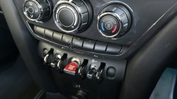 2020 (20) MINI COUNTRYMAN 1.5 Cooper Classic 5dr Auto 5886723