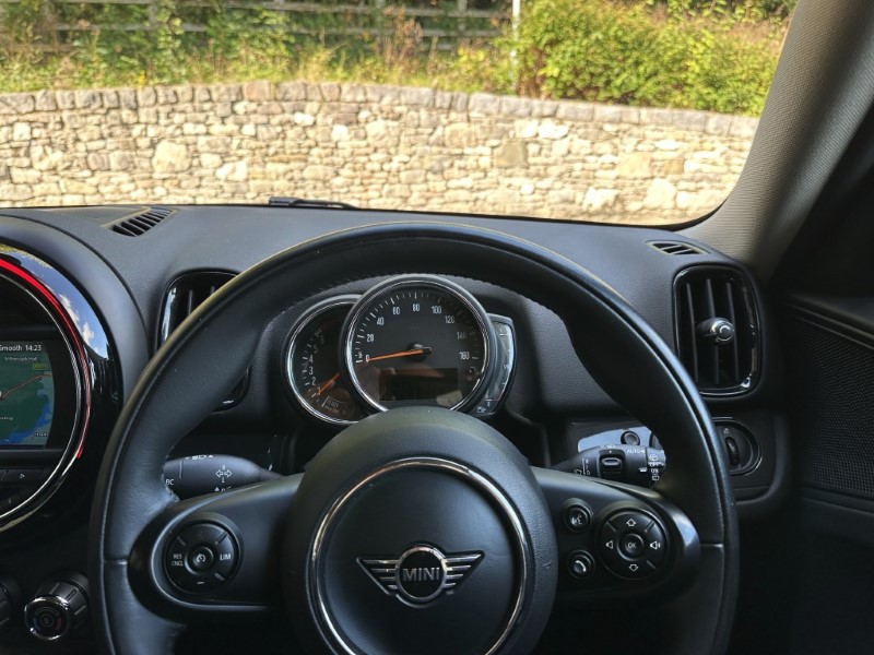 2020 (20) MINI COUNTRYMAN 1.5 Cooper Classic 5dr Auto 5886755
