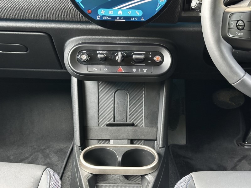 2024 (74) MINI COOPER 1.5 C Classic 5dr Auto 5836720