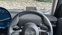2024 (74) MINI COOPER 1.5 C Classic 5dr Auto 5836726