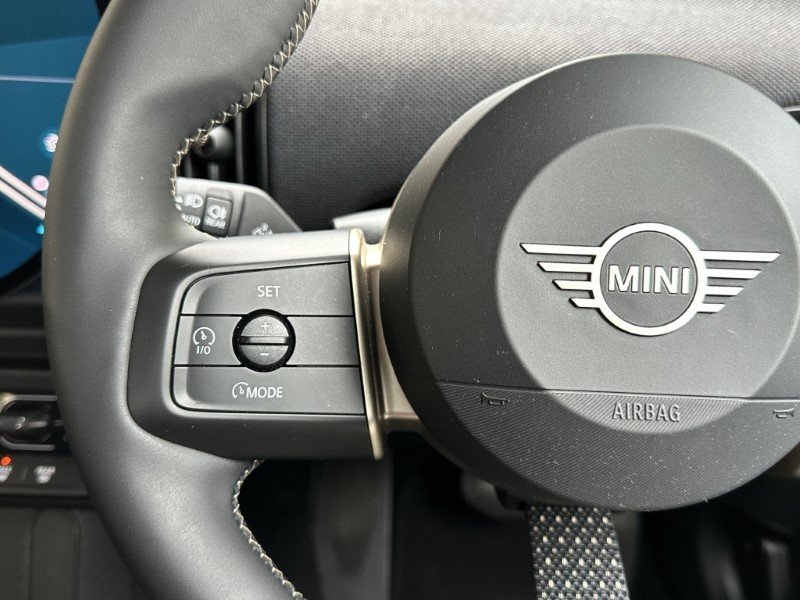 2024 (74) MINI COOPER 1.5 C Classic 5dr Auto 5836689