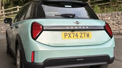 2024 (74) MINI COOPER 1.5 C Classic 5dr Auto 5836672