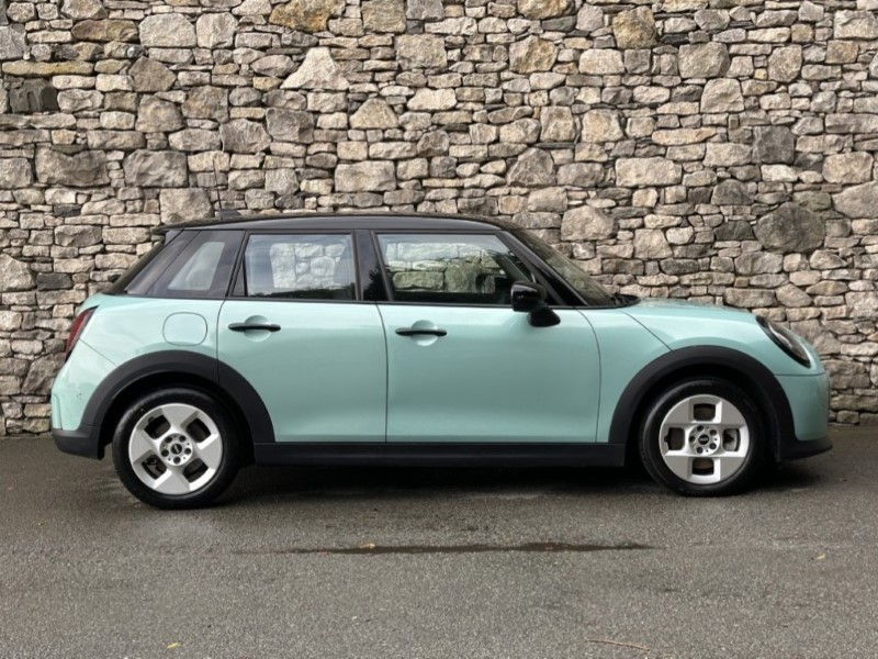 2024 (74) MINI COOPER 1.5 C Classic 5dr Auto 5836678