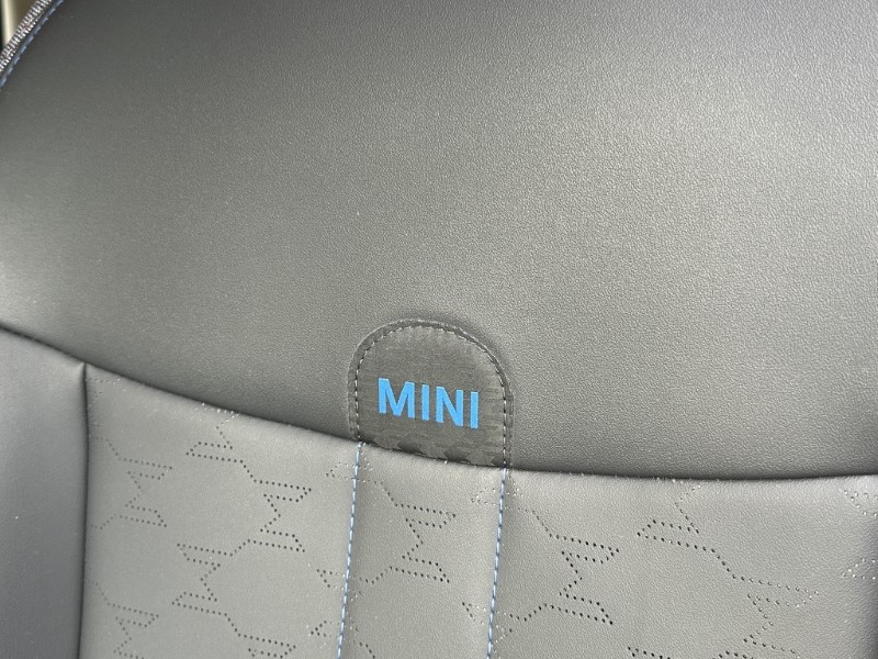 2024 (74) MINI COOPER 1.5 C Classic 5dr Auto 5836704
