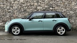 2024 (74) MINI COOPER 1.5 C Classic 5dr Auto 5836697