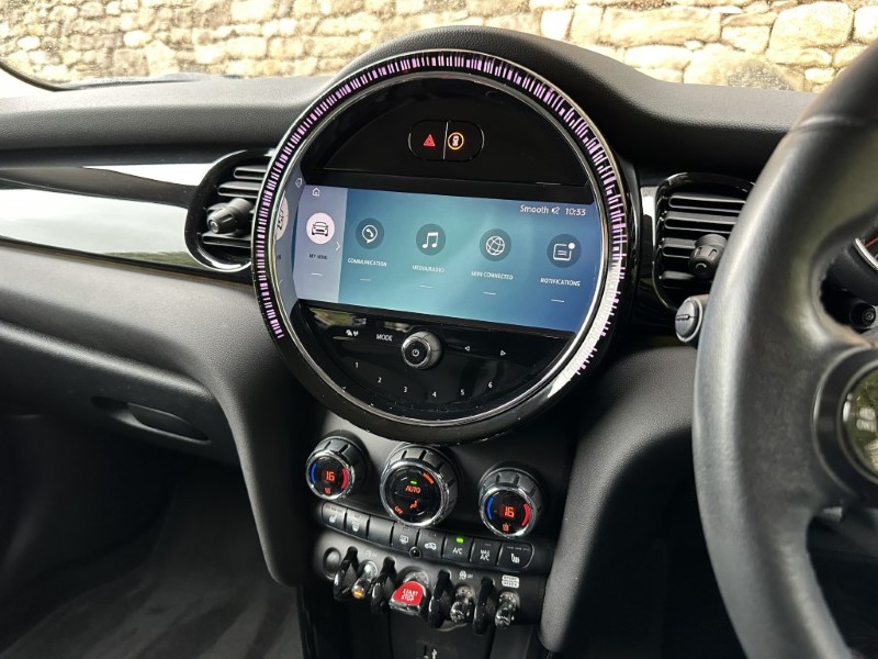 2022 (72) MINI HATCHBACK 1.5 Cooper Classic 5dr Auto 5900073