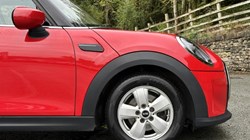 2022 (72) MINI HATCHBACK 1.5 Cooper Classic 5dr Auto 5900102