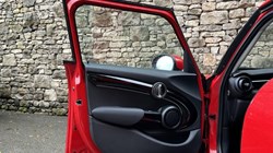 2022 (72) MINI HATCHBACK 1.5 Cooper Classic 5dr Auto 5900081